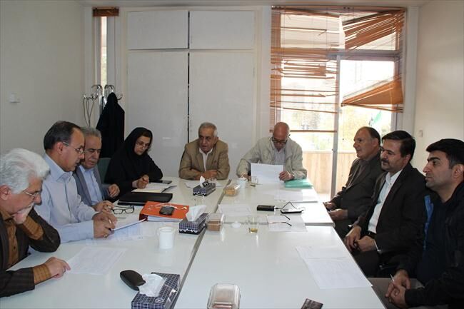 NzE33IE1RQkf